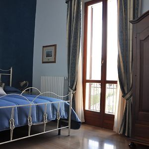 Villa Del Poeta